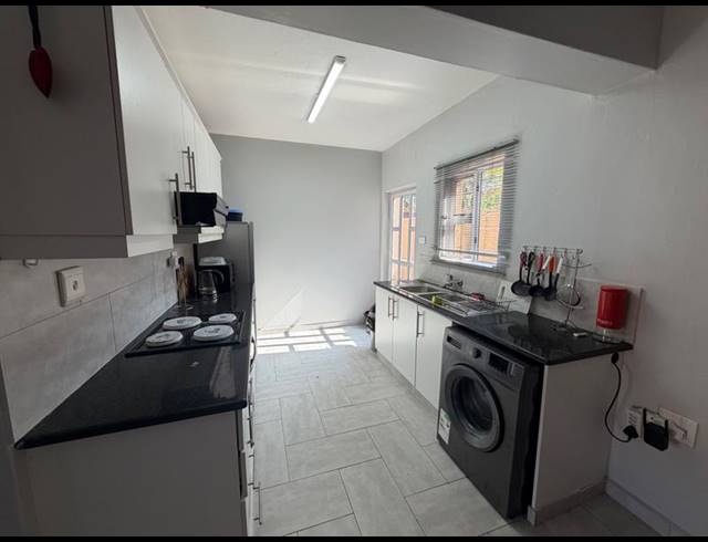 1 BEDROOM PROPERTY TO RENT IN HERRWOOD PARK